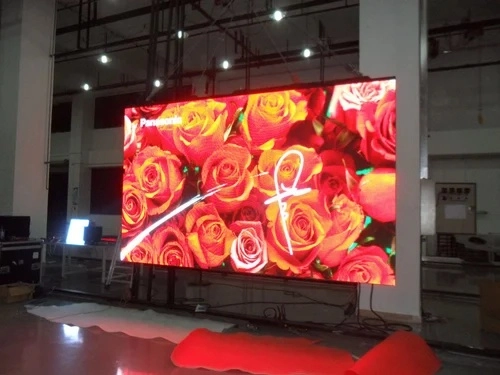 P4-indoor-display